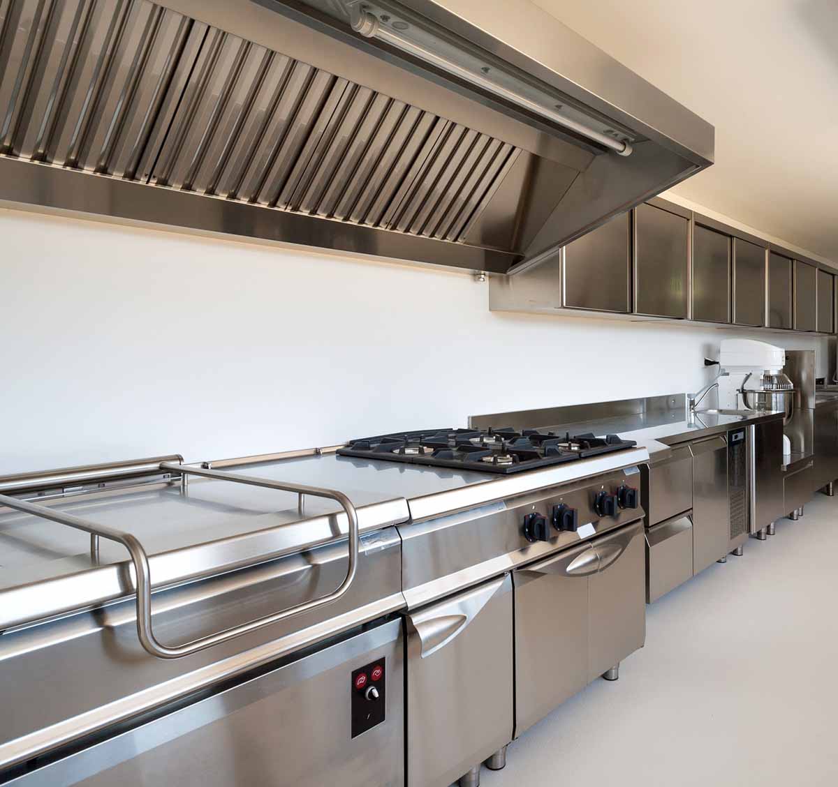 The importance of commercial kitchen cleaning in your restaurant or hotel